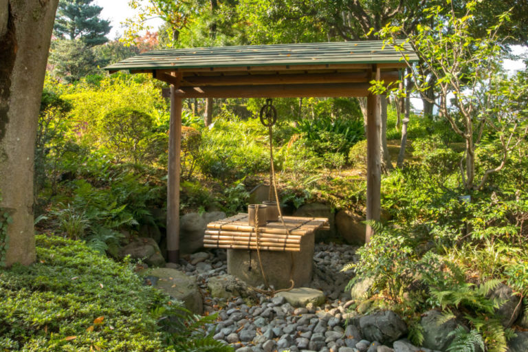 ことわざ「秋の日は釣瓶落とし」の意味と使い方：例文付き スッキリ