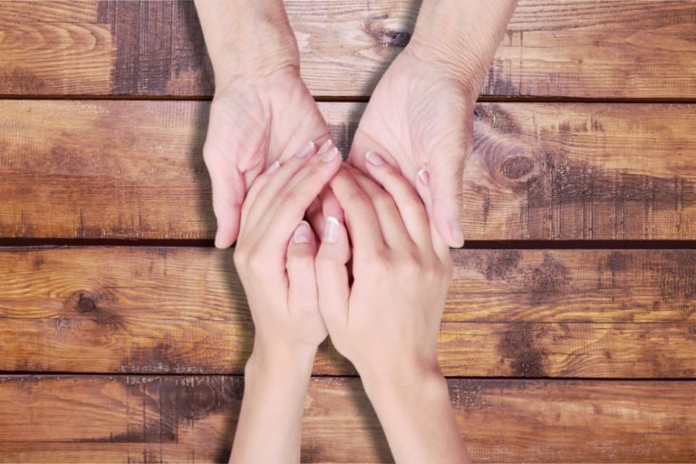 「酌量」の意味とは?使い方から類義語や英語まで例文付きで解説 – スッキリ