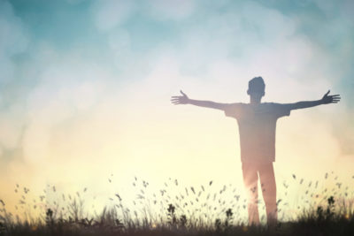 「足るを知る者は富む」の意味とは？原文の続きから英語まで解説 – スッキリ