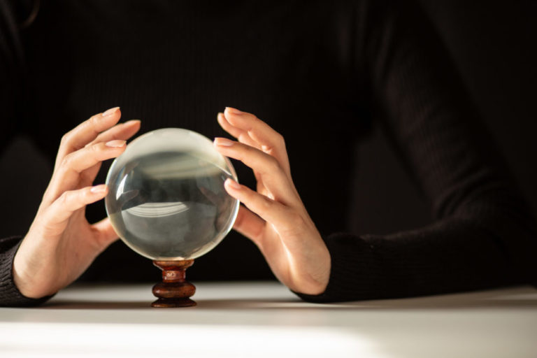 心理学用語「自己成就的予言」の意味とは？具体例から英語訳まで解説 スッキリ