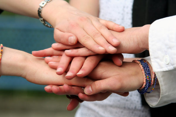 「共同」と「協同」と「協働」の違いとは？わかりやすく解説 スッキリ